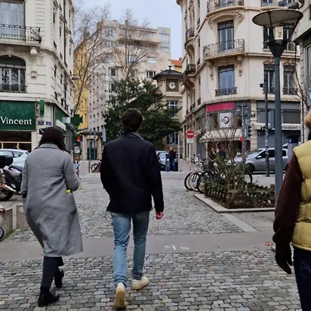 شقة Le Cocon Lyonnais ليون